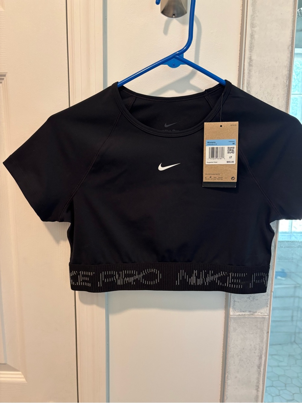 Brand new with tags women’s Nike Pro workout cropped top
